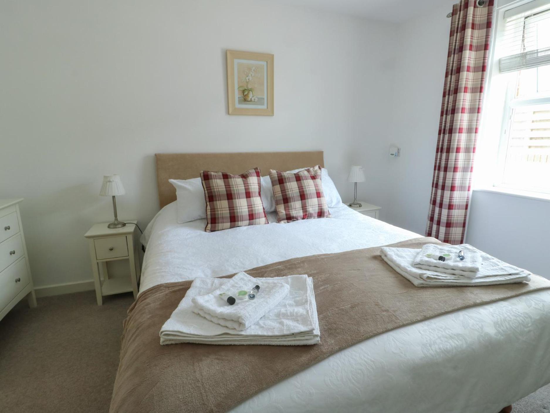 Benllech Coastal Retreat Apartment Exterior photo