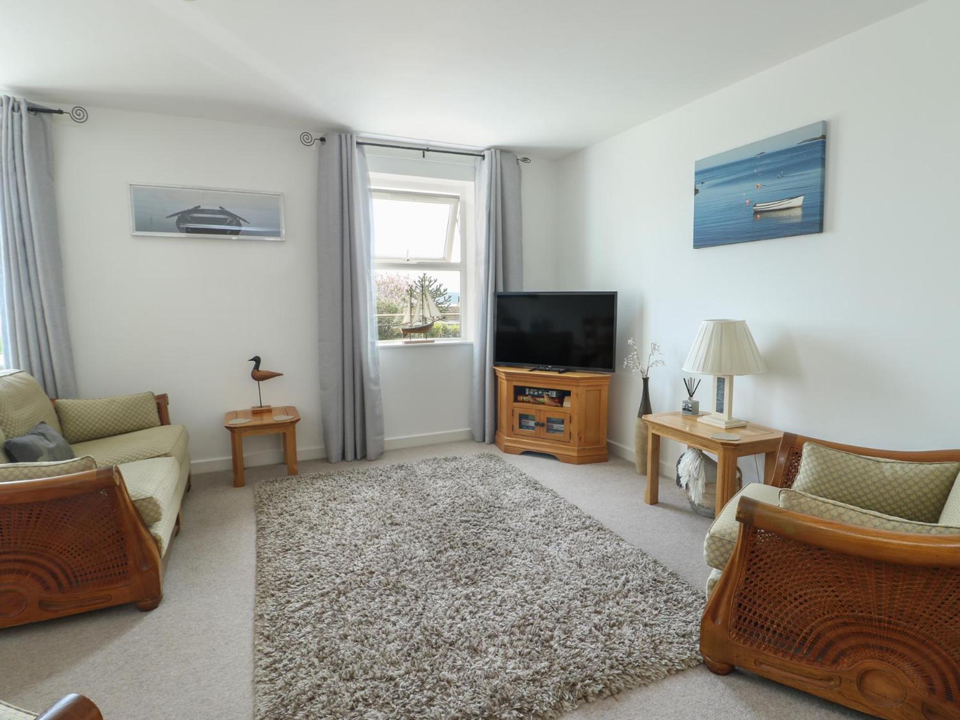 Benllech Coastal Retreat Apartment Exterior photo